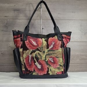 ✔️Nena & Co. Black Leather Tote with Beautiful Floral Needlepoint Design